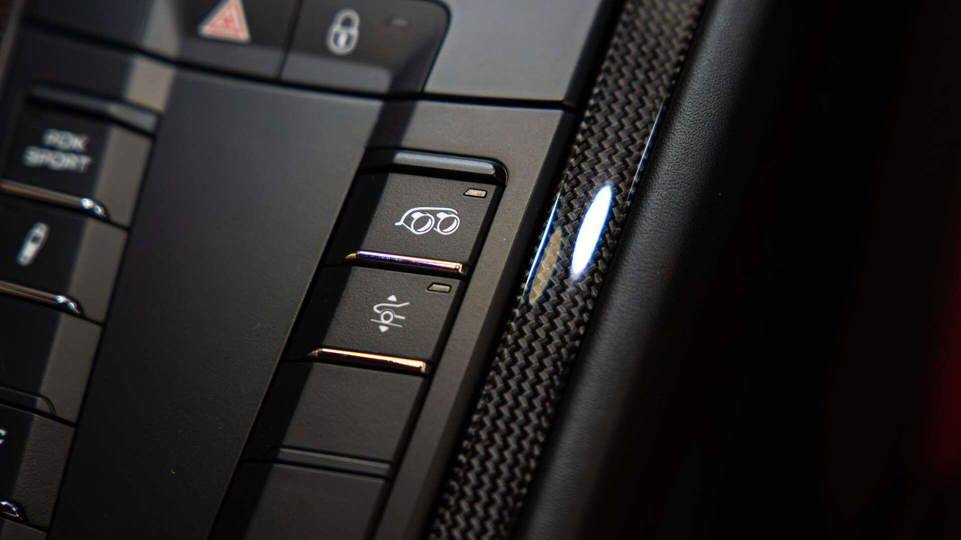 Porsche 911 view 19