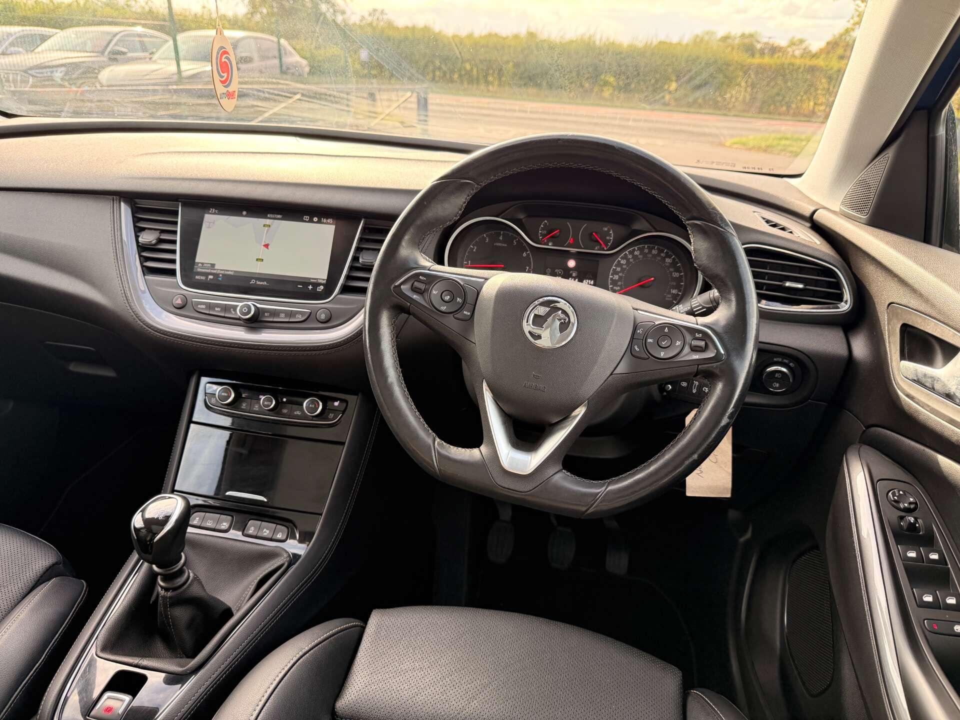 Vauxhall Grandland X view 31