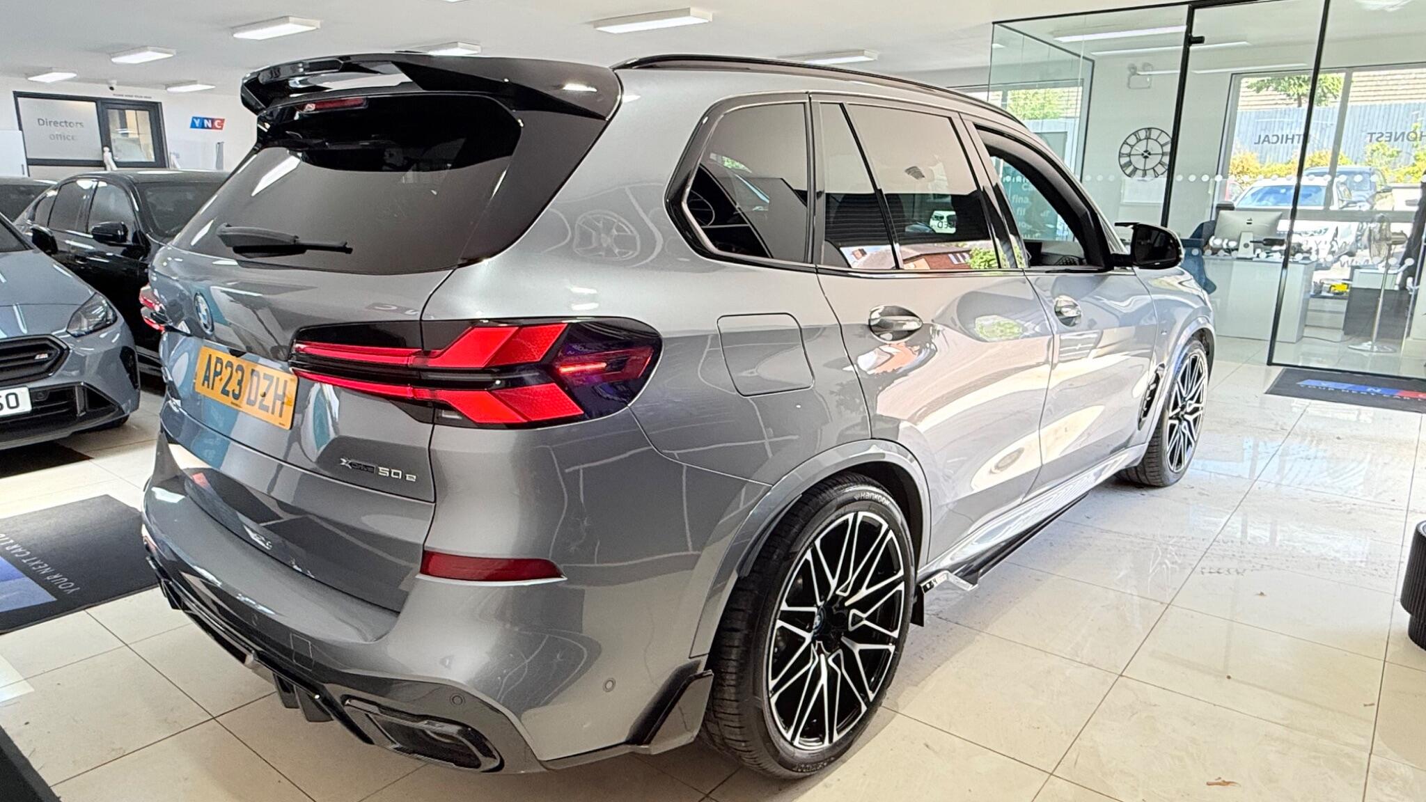 BMW X5 view 49