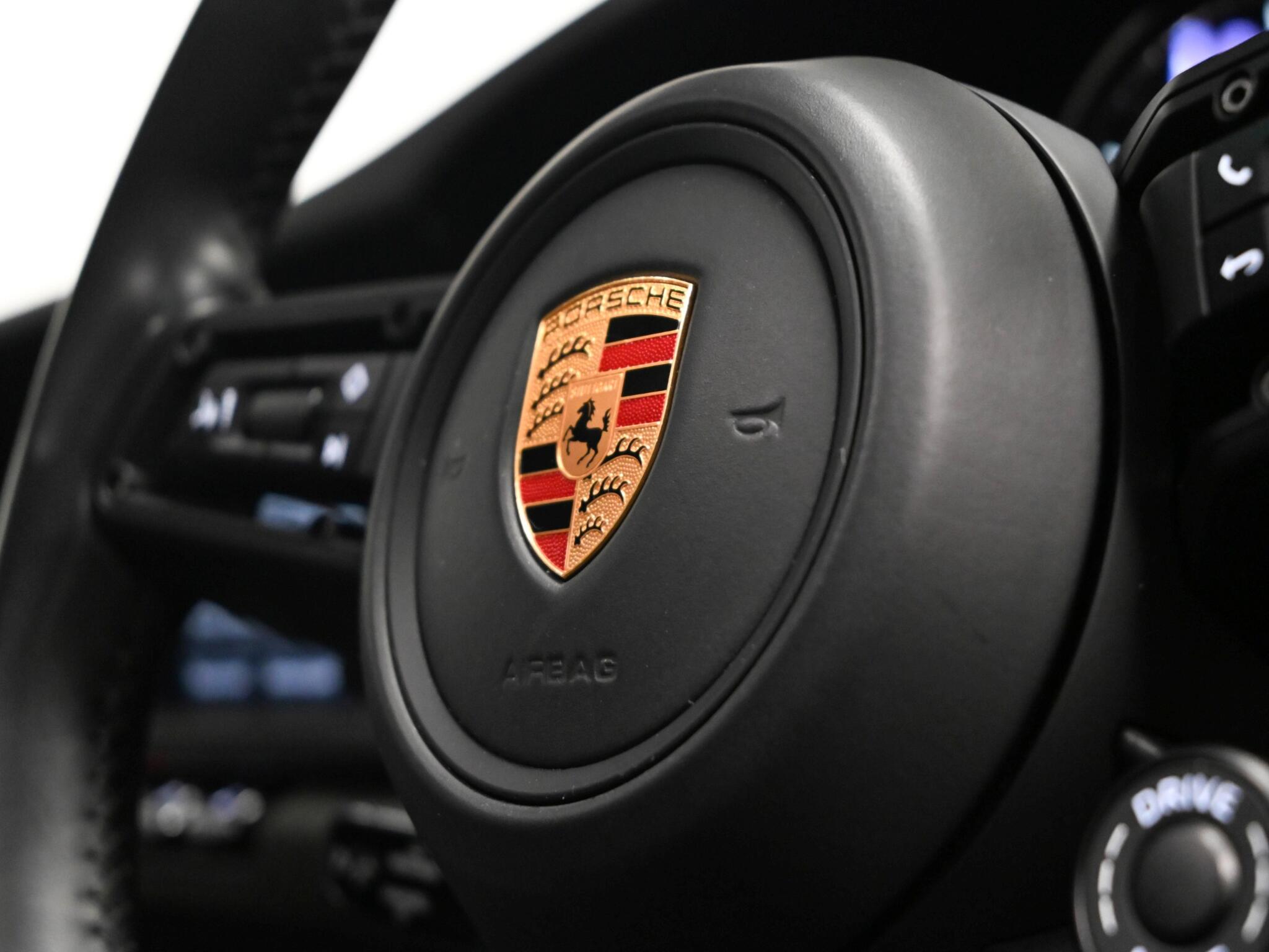 Porsche 911 view 43