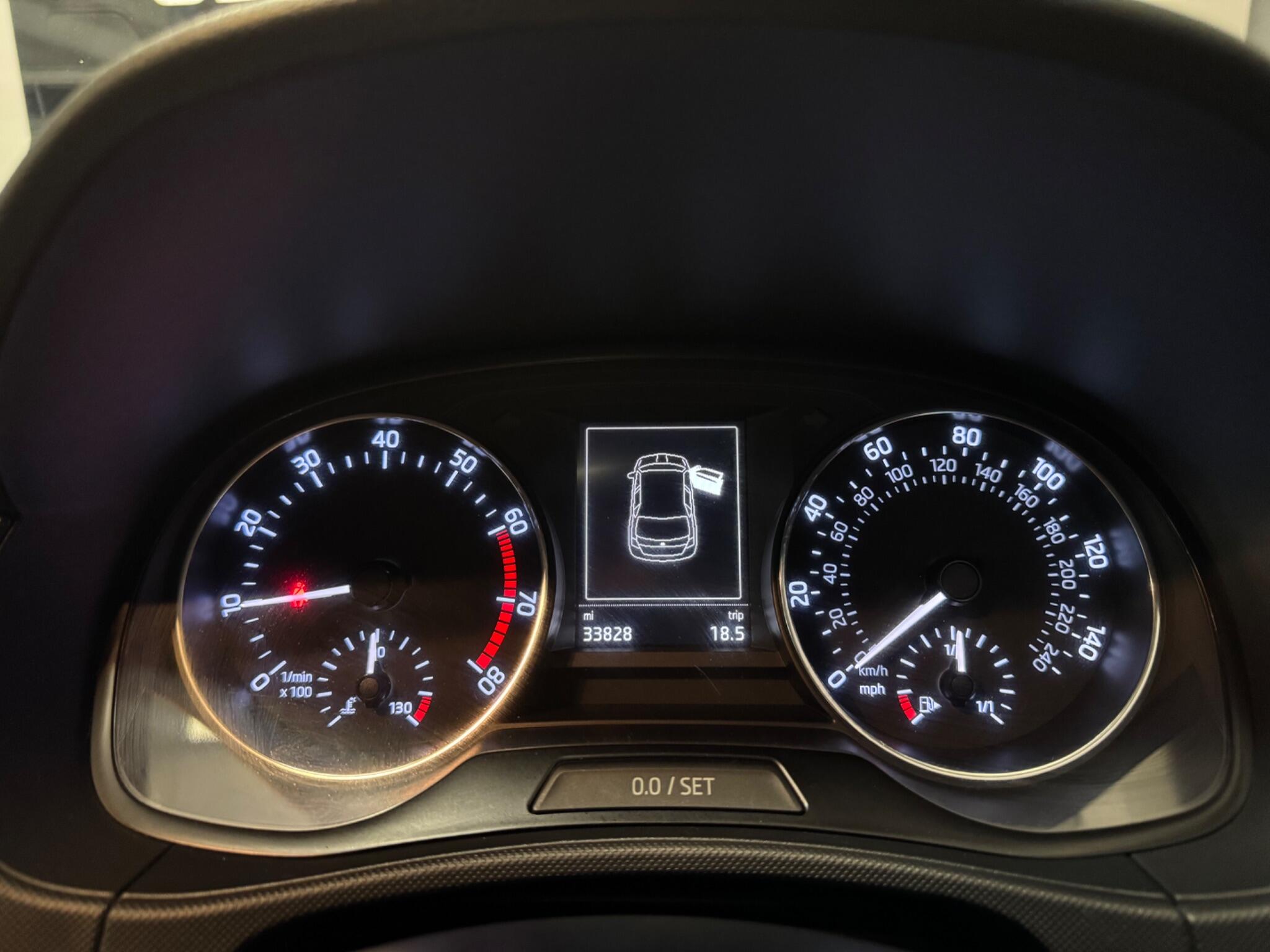 2016 Skoda Fabia 1.2 TSI SE Euro 6 (s/s) 5dr • 33,000 miles image 37