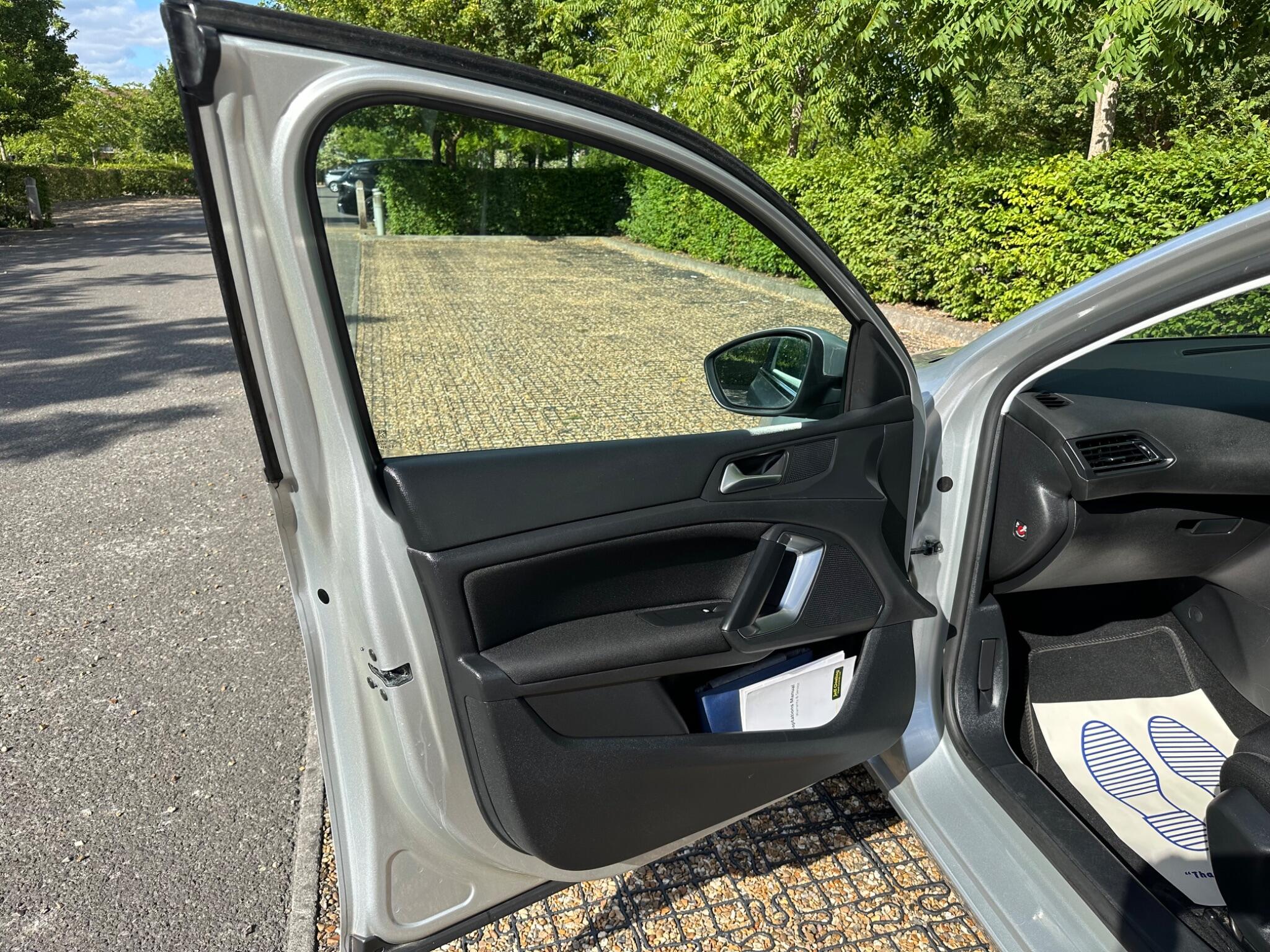 Peugeot 308 view 39