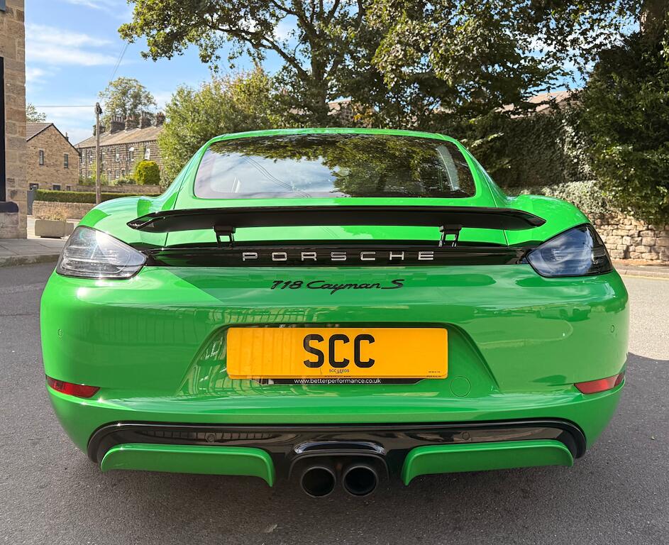 Porsche Cayman view 10