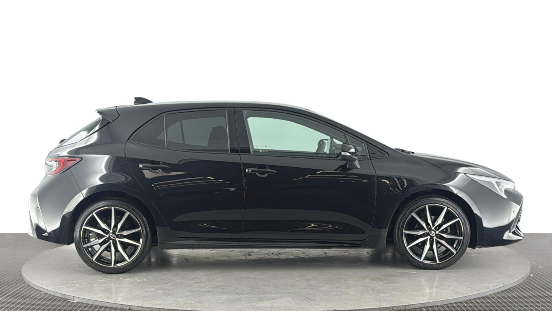 Toyota Corolla view 3