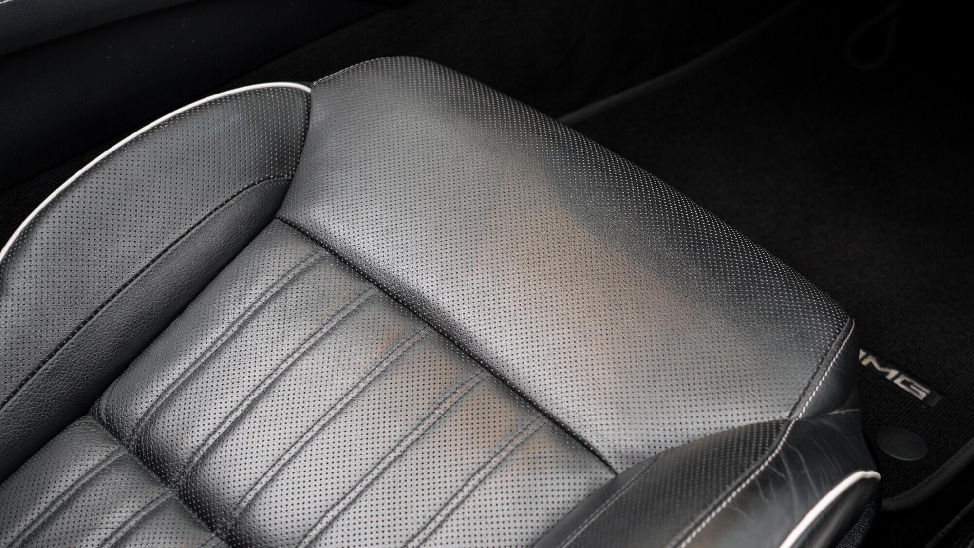 Mercedes-Benz SL view 24