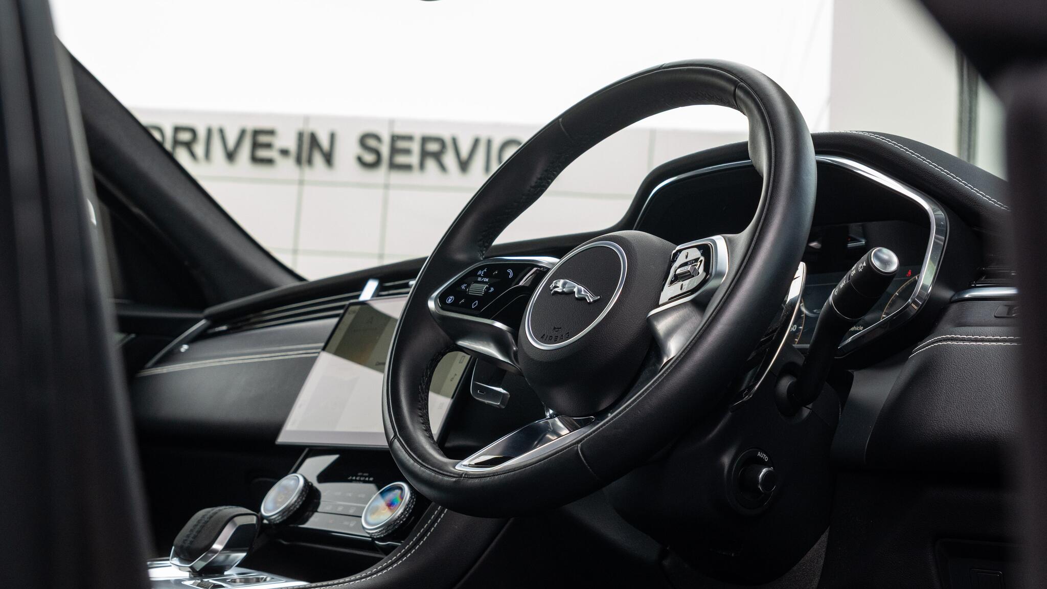Jaguar F-Pace view 52