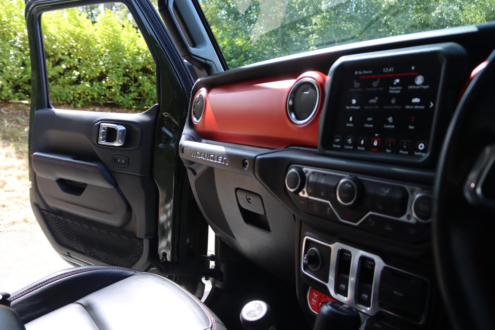 Jeep Wrangler view 46