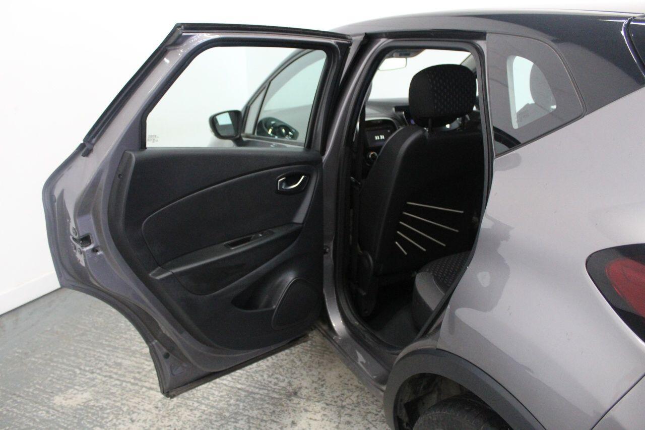 Renault Captur view 25
