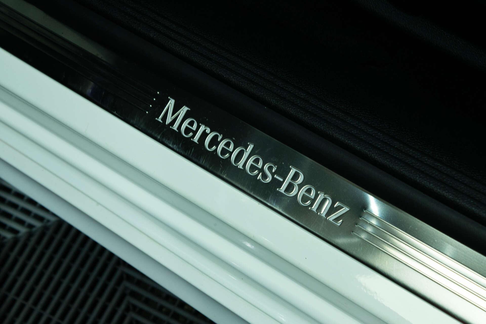 Mercedes-Benz E-Class view 20
