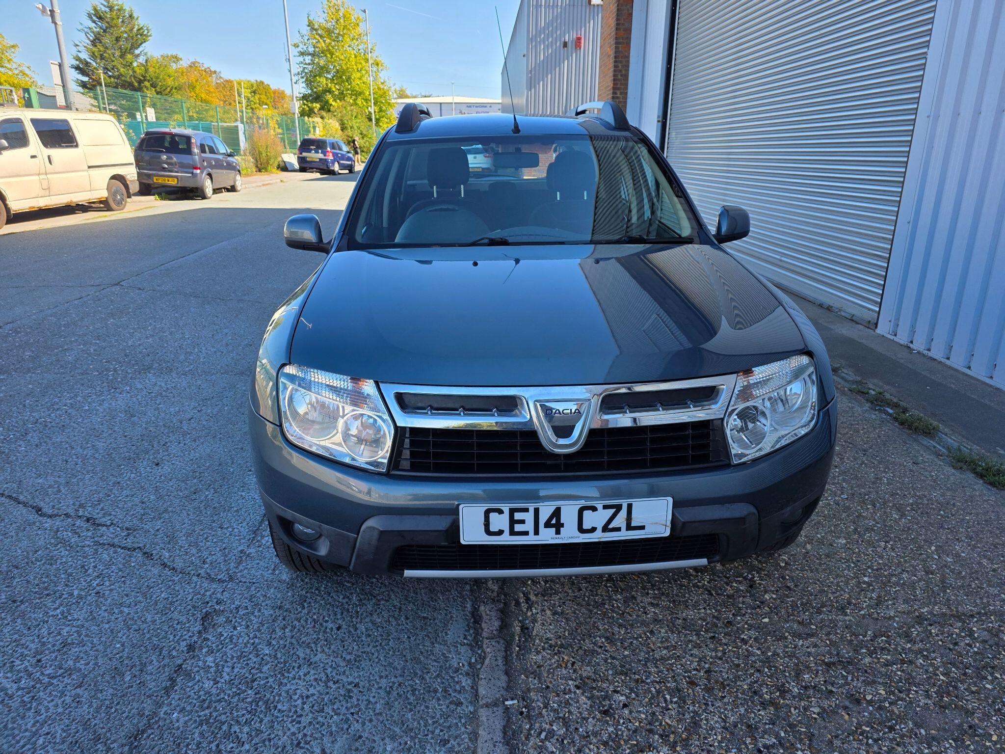 Dacia Duster view 3
