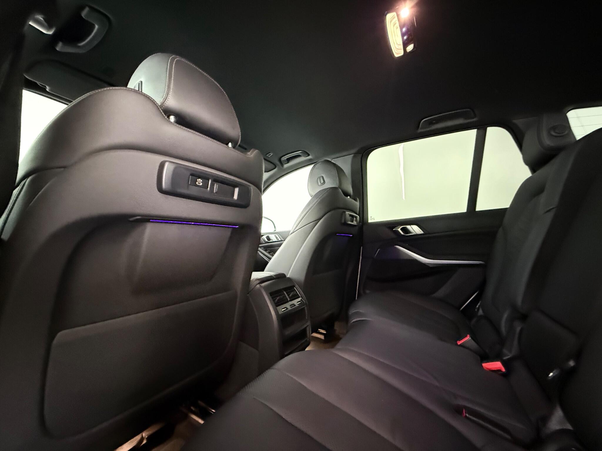 BMW X5 view 35
