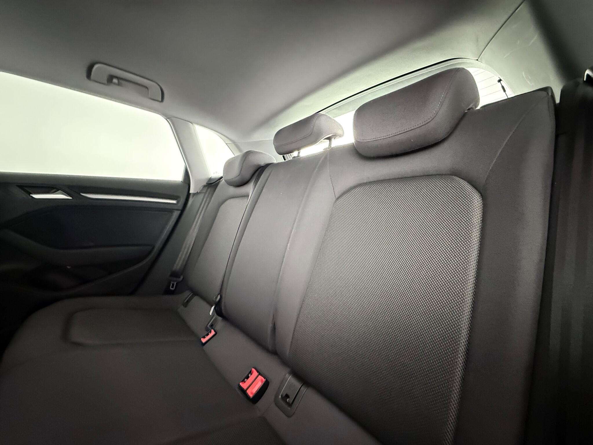 Audi A3 view 32