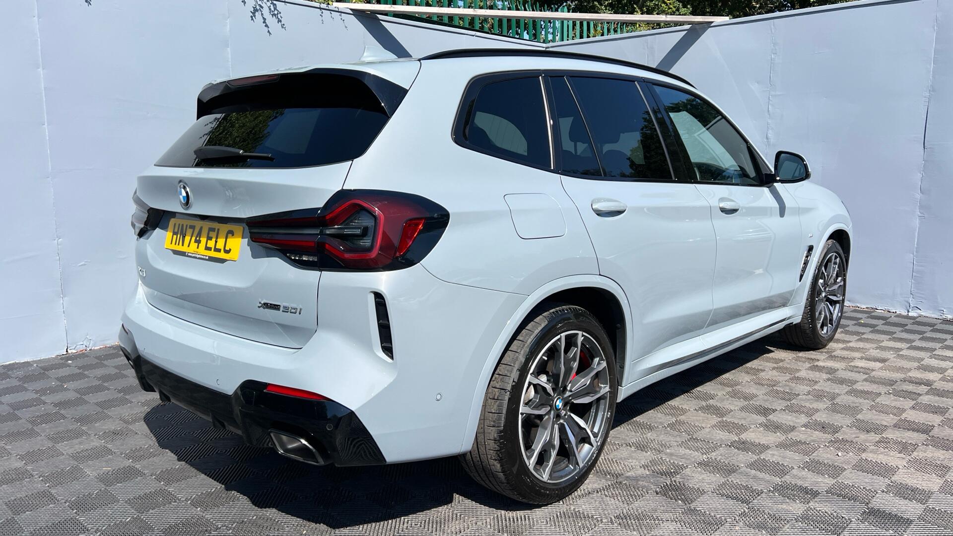 BMW X3 view 27