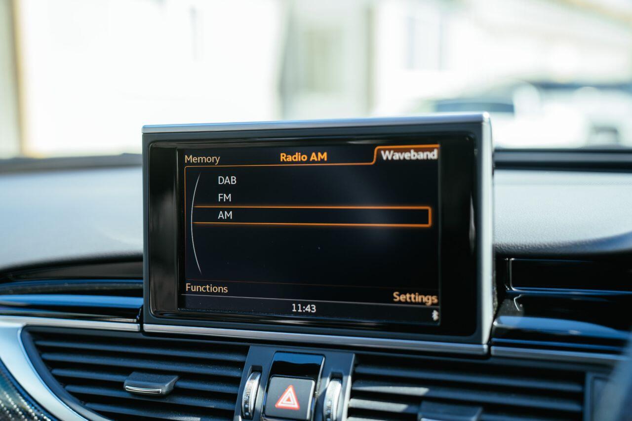 Audi RS6 view 63