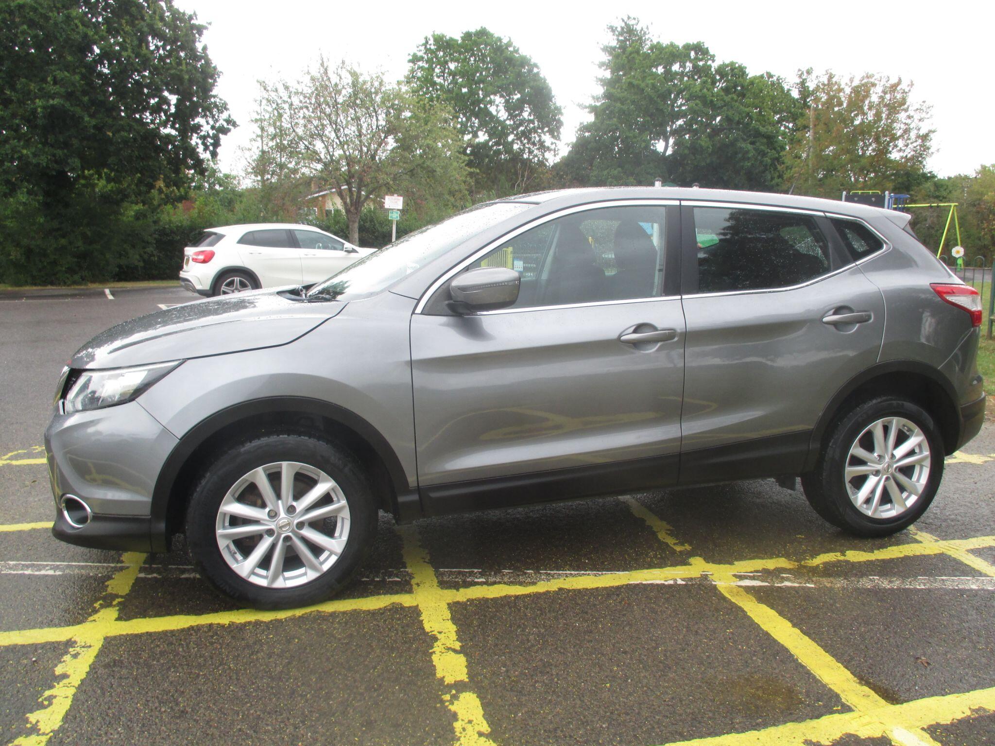 Nissan Qashqai view 19