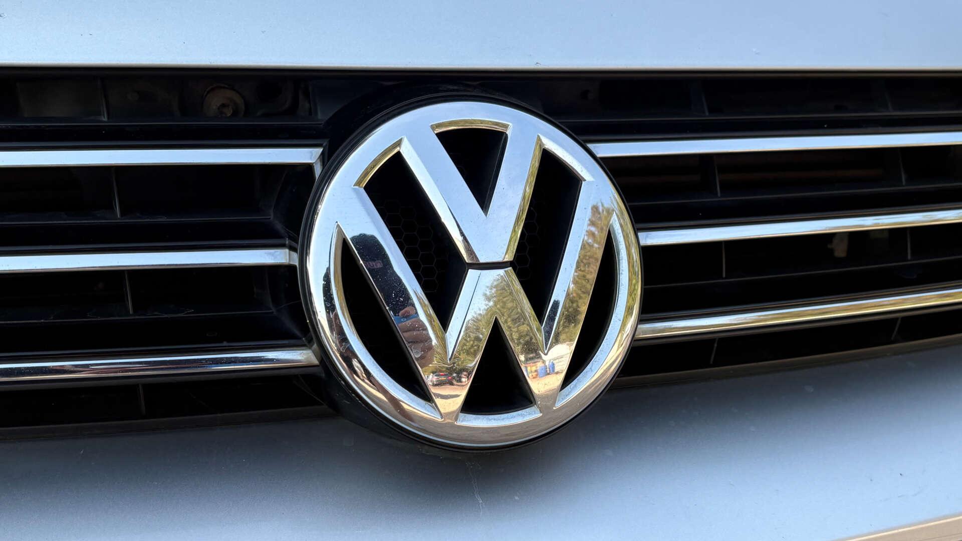 Volkswagen Eos view 40