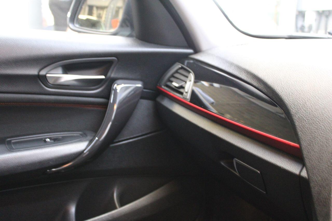 BMW 1 Series view 32