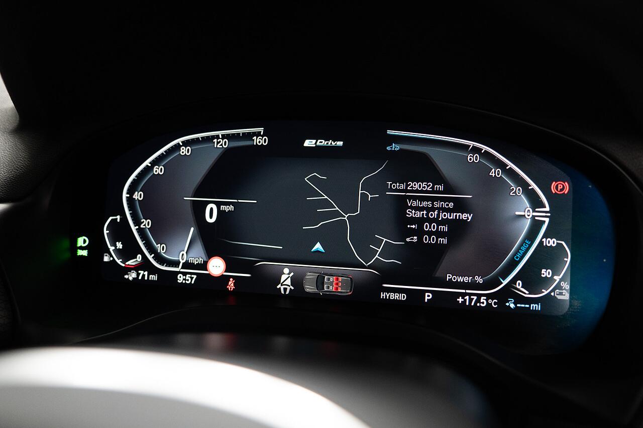 BMW X3 view 12
