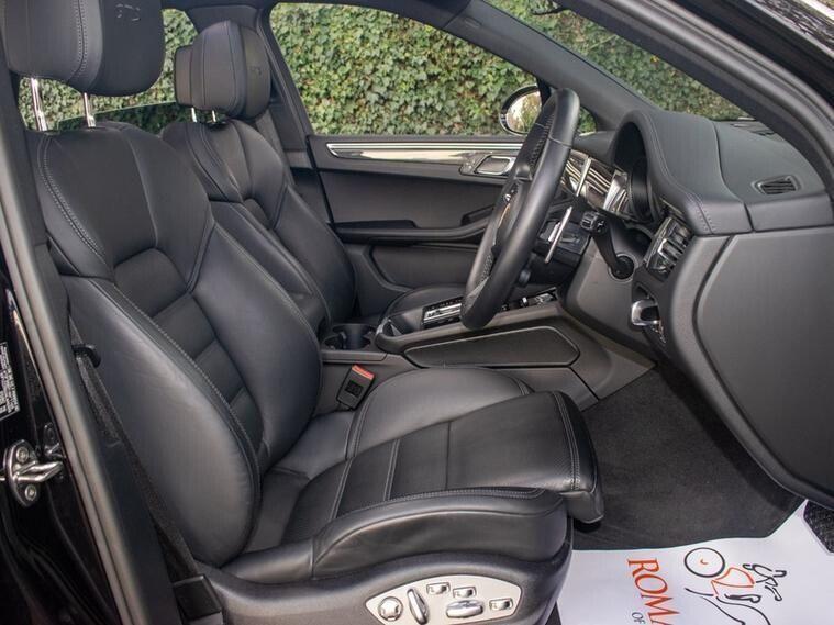 Porsche Macan view 17