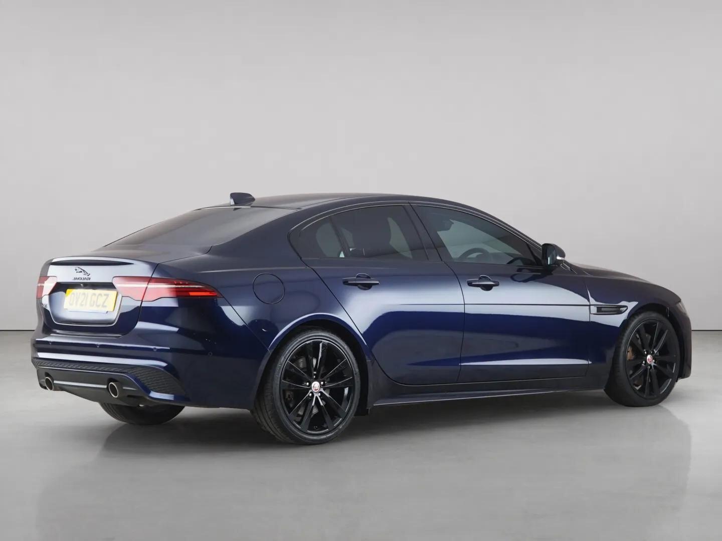 Jaguar Xe view 8
