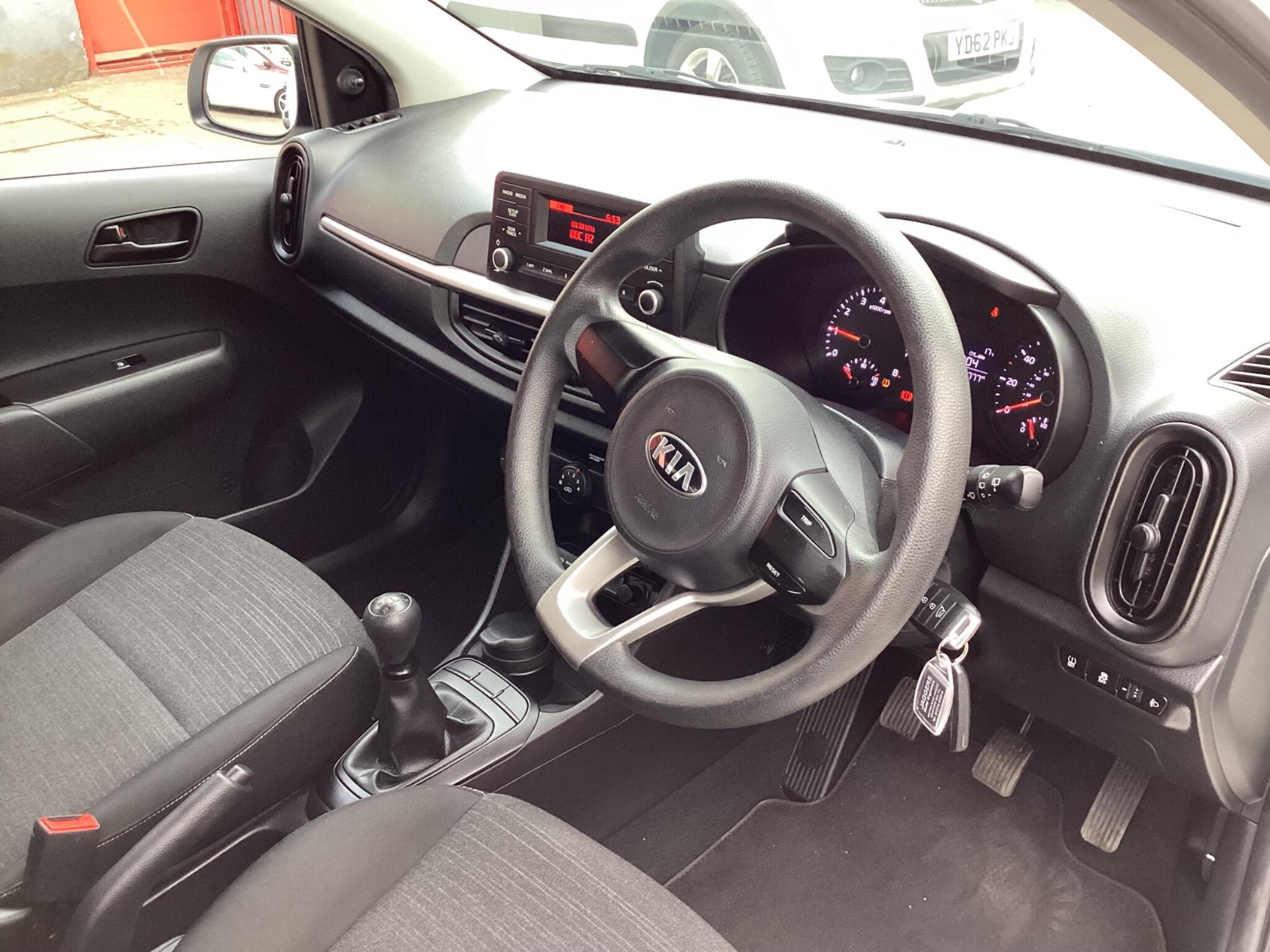 Kia Picanto view 12