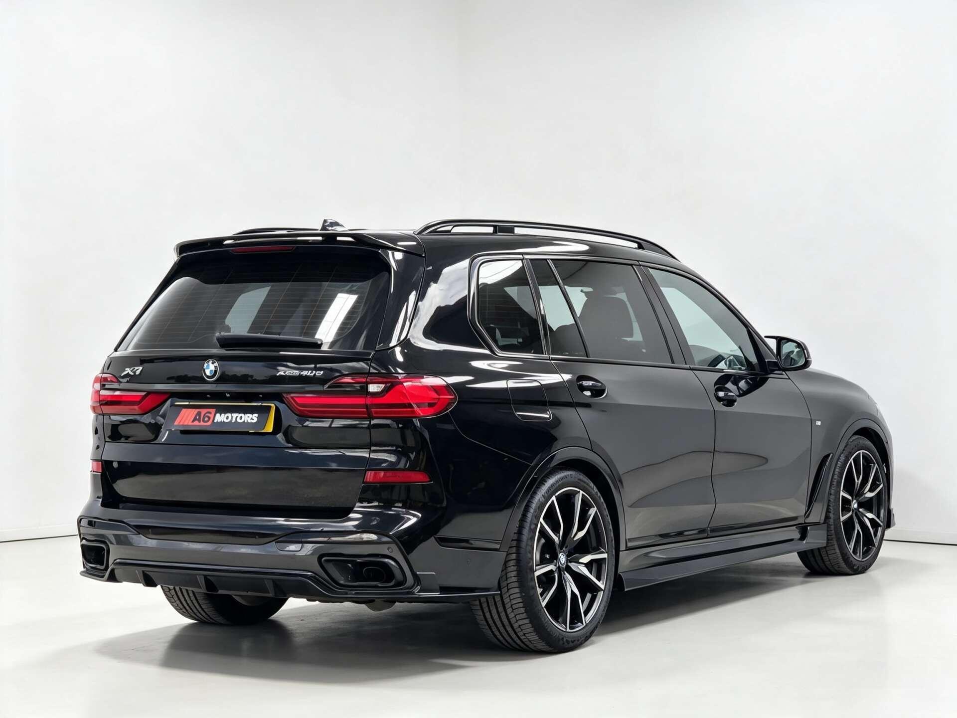 BMW X7 view 13