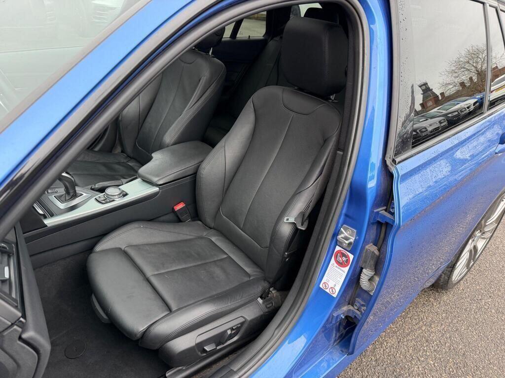 BMW 3 Series view 20