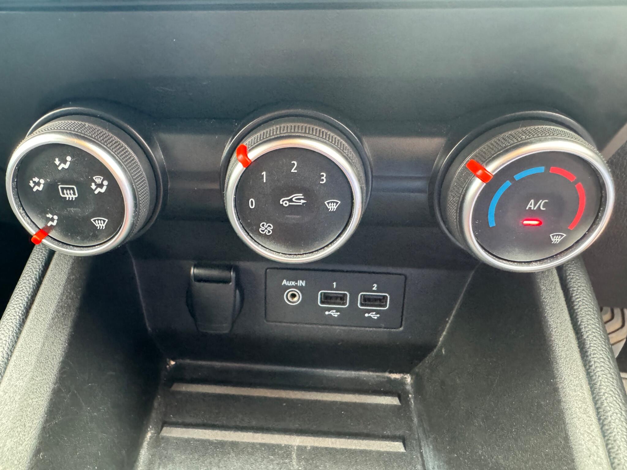 Renault Clio view 33