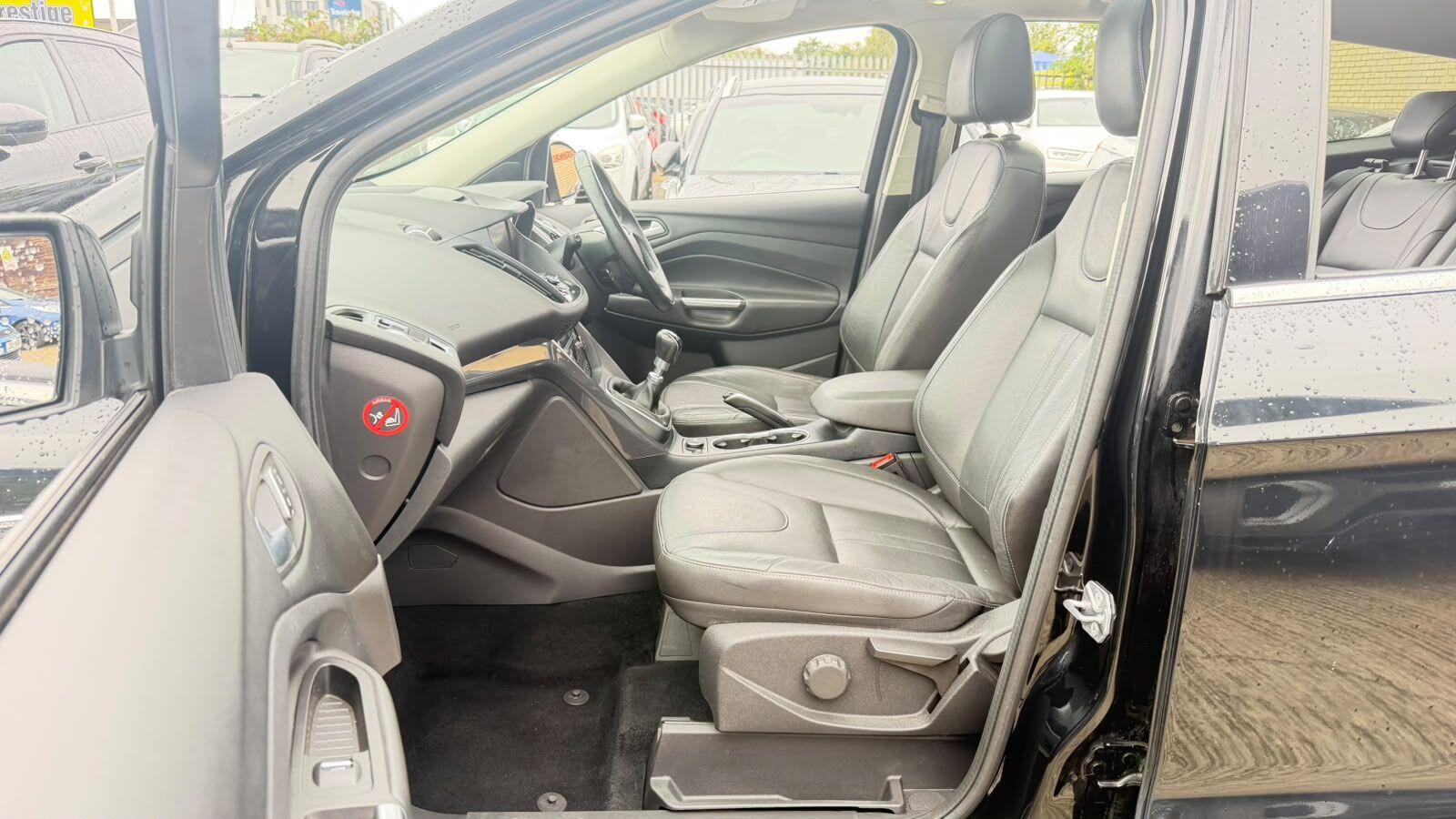 Ford Kuga view 30