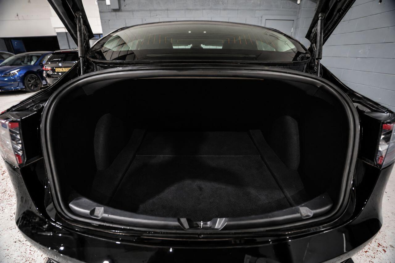 Tesla Model 3 view 37