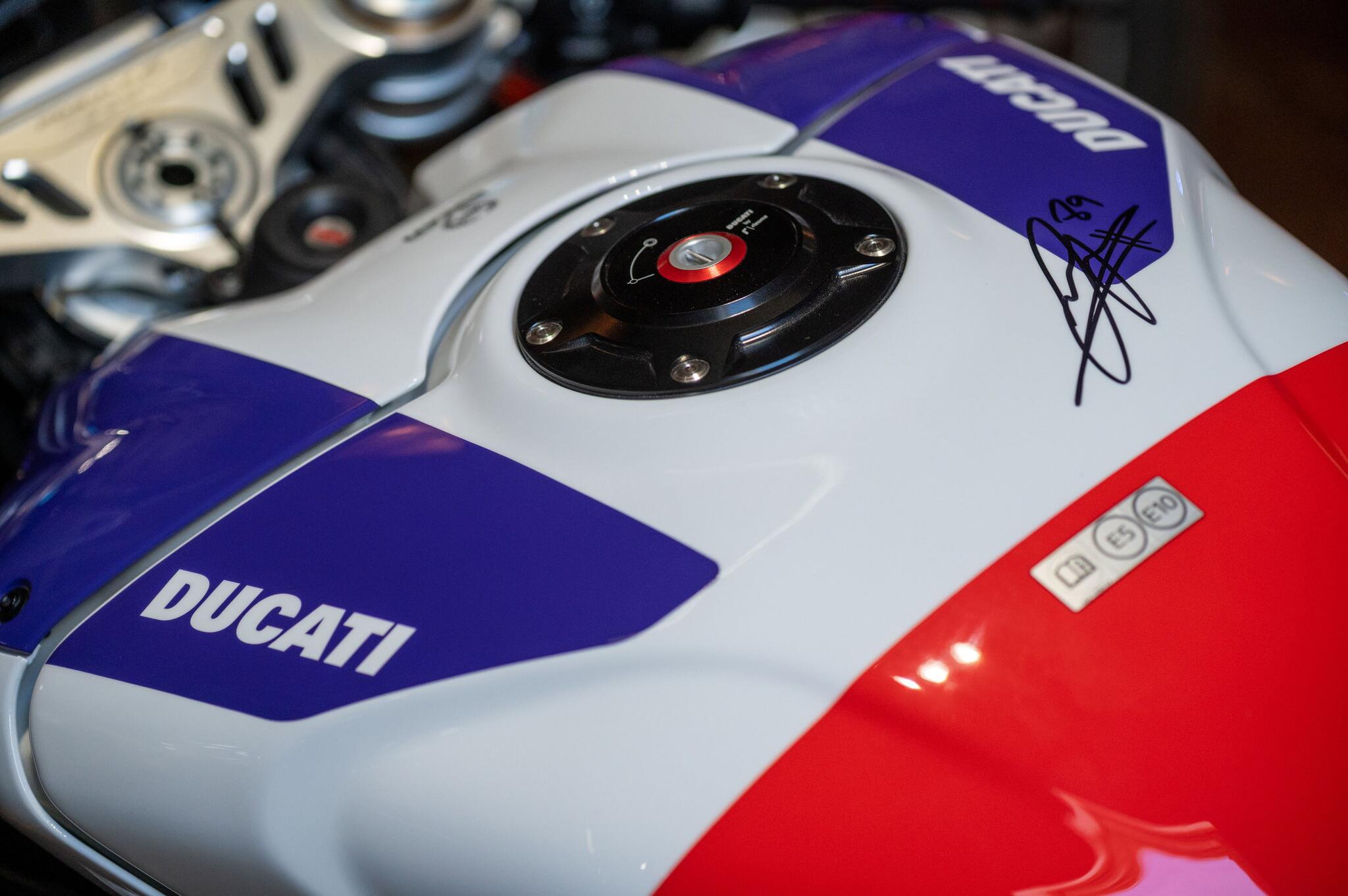 Ducati Panigale V4 view 21