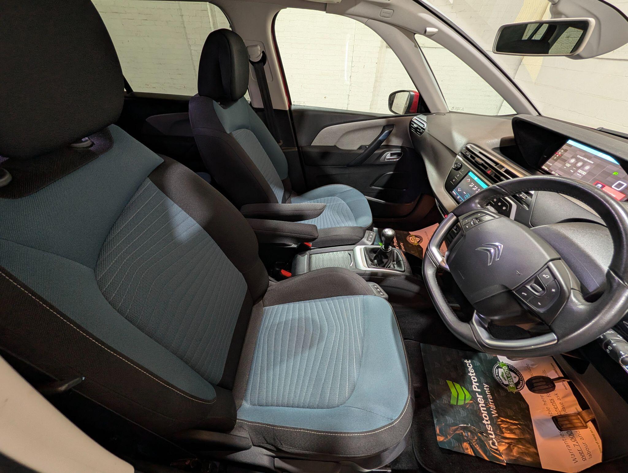 Citroen Grand C4 Picasso view 21