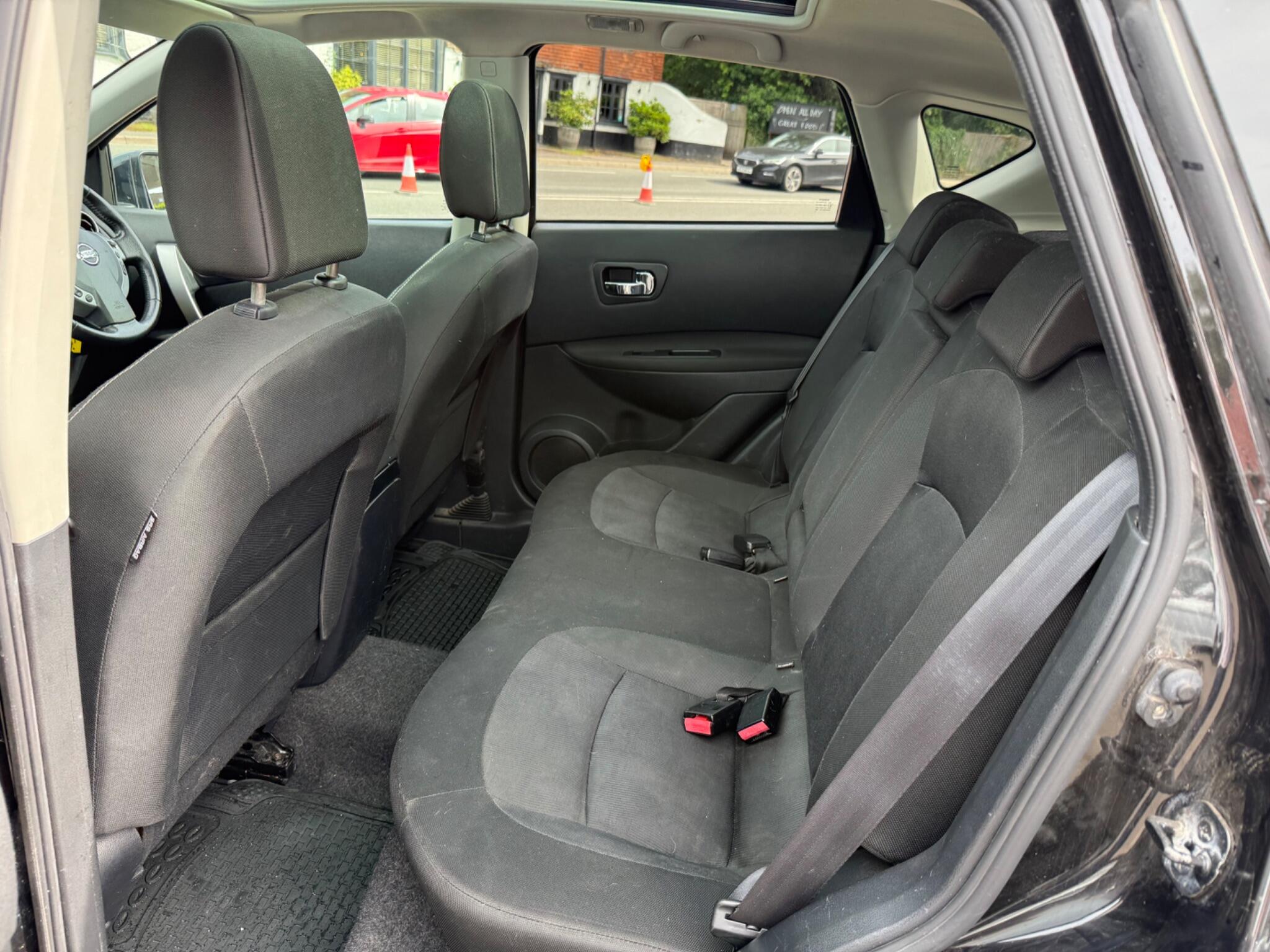 Nissan Qashqai view 27