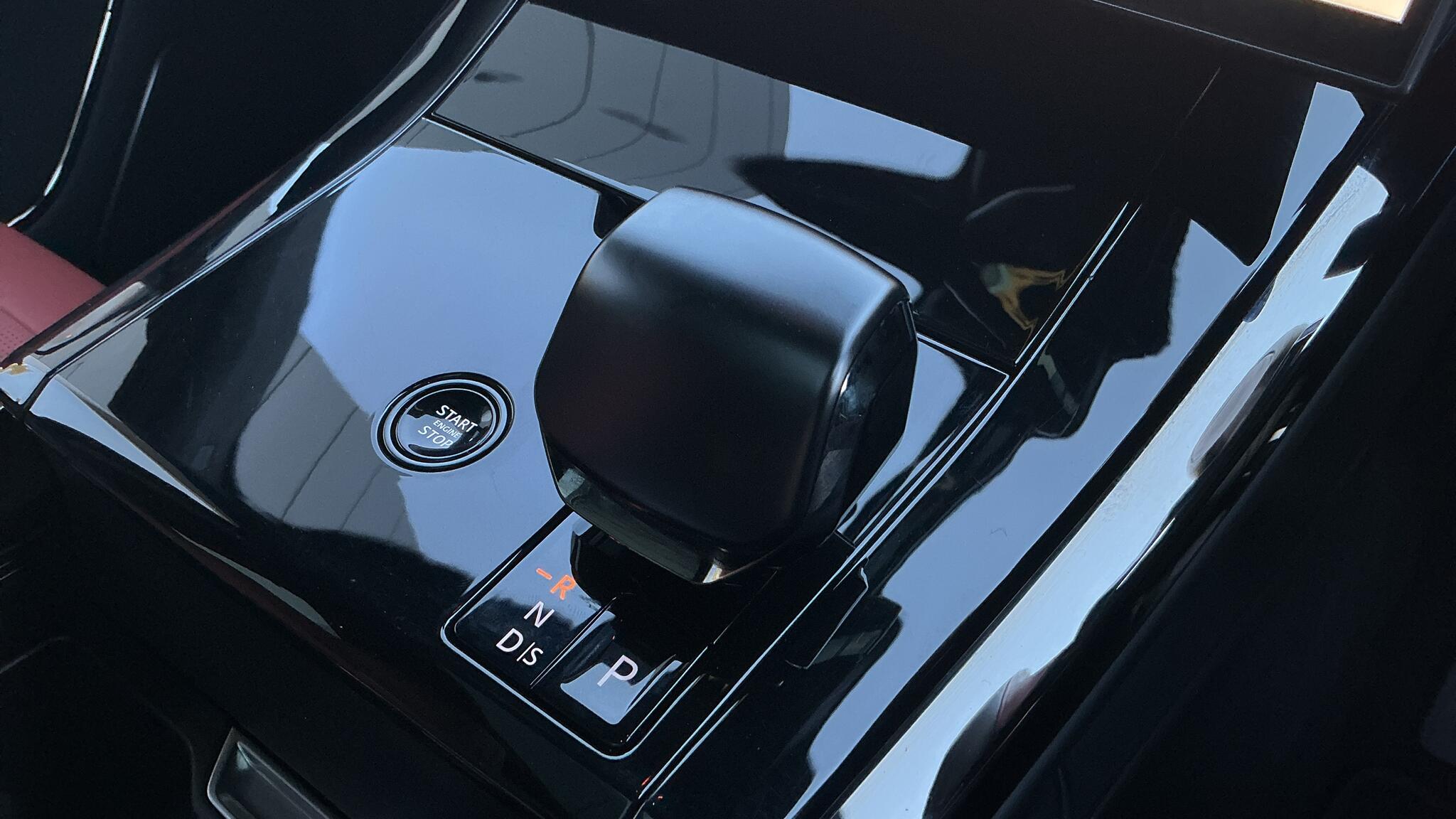 Land Rover Range Rover Sport view 13