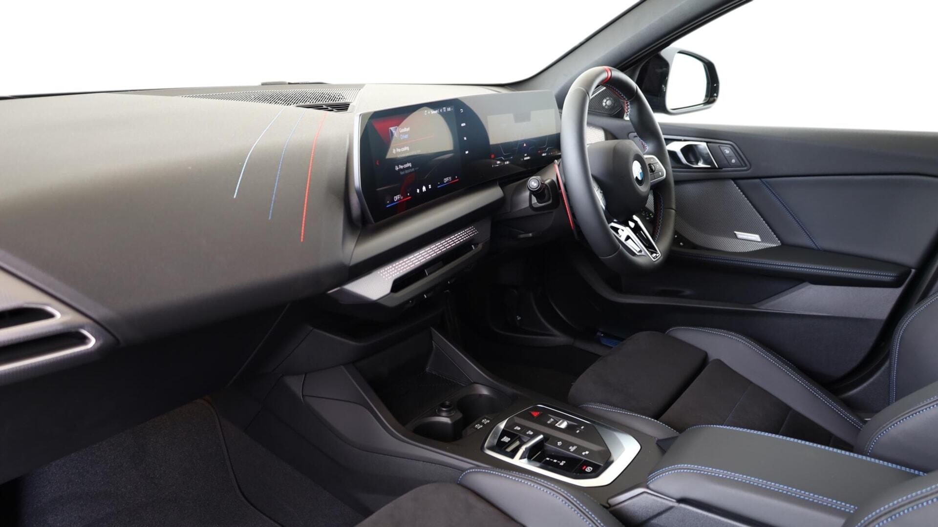 BMW 1 Series view 7
