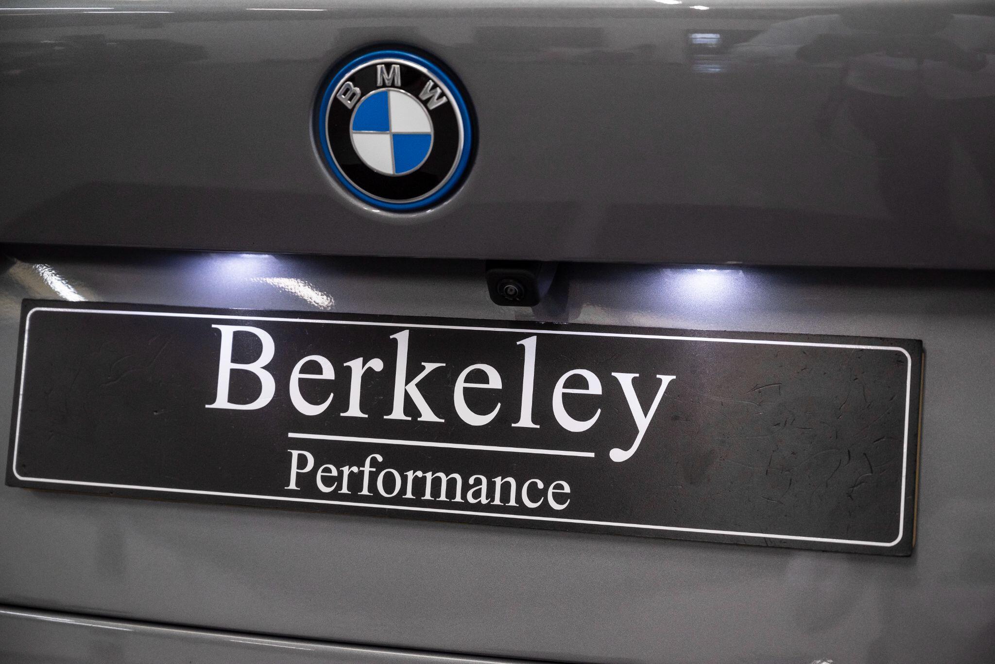 BMW X5 view 34