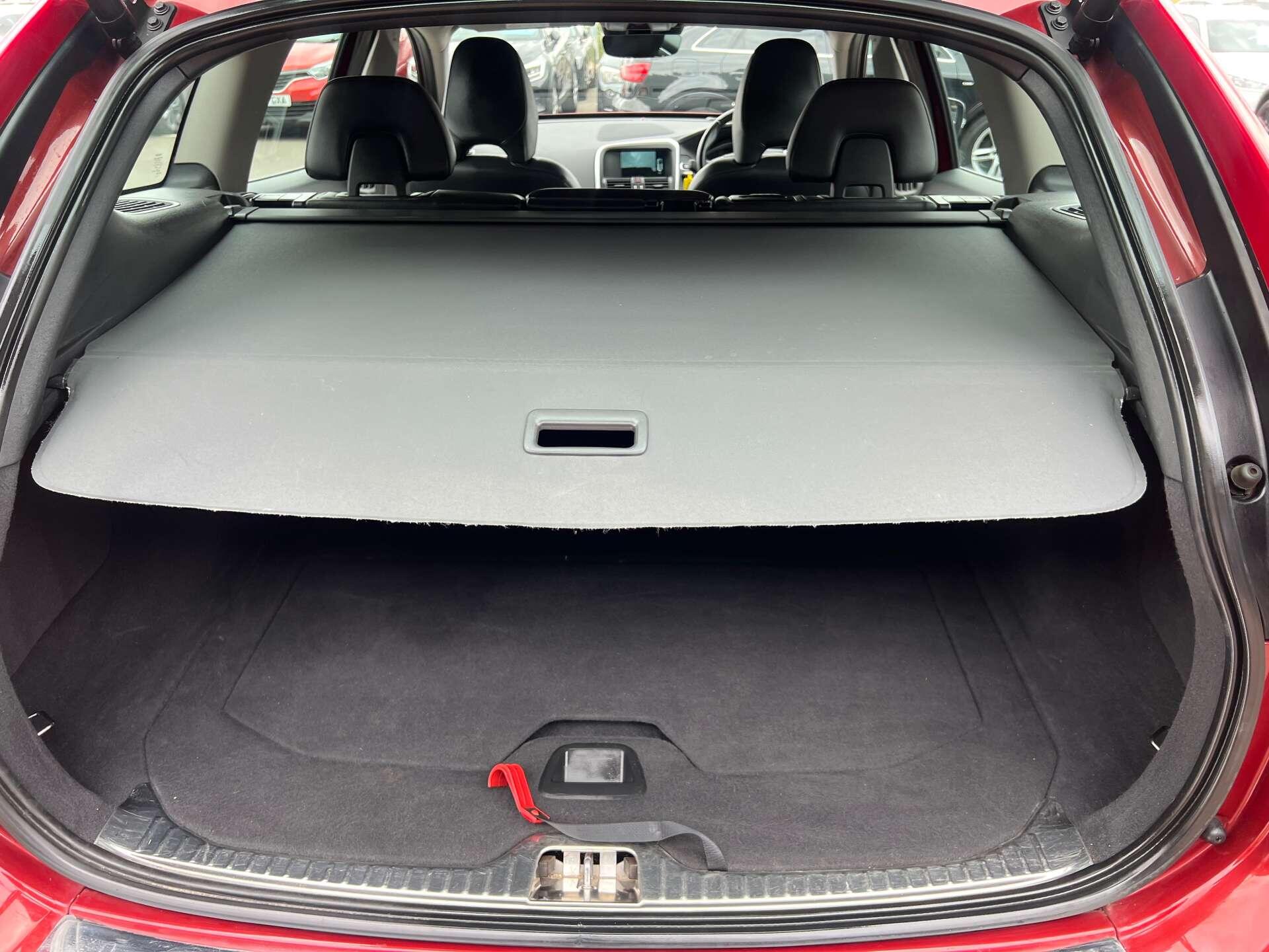Volvo XC60 view 56