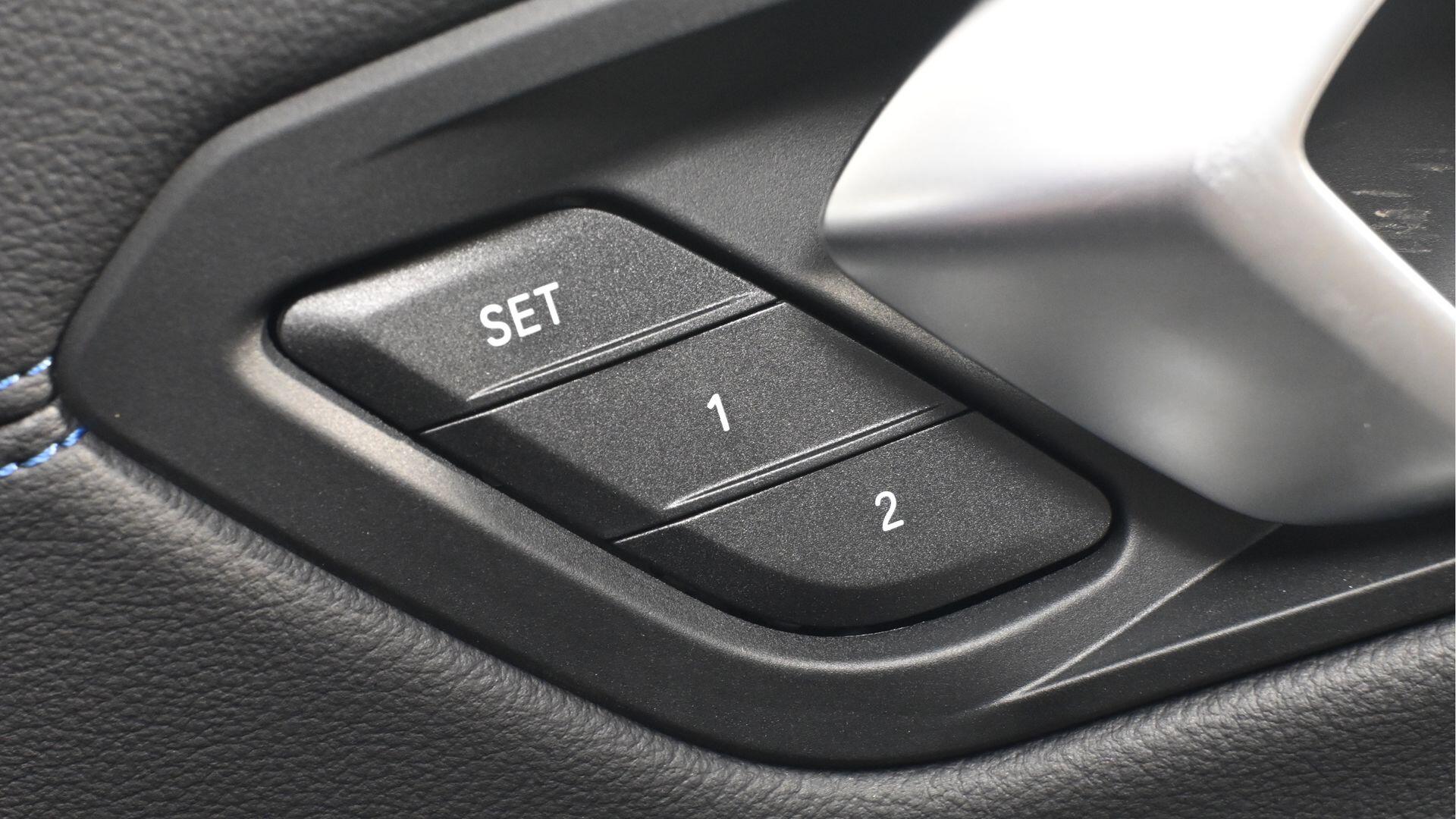 BMW 3 Series view 28