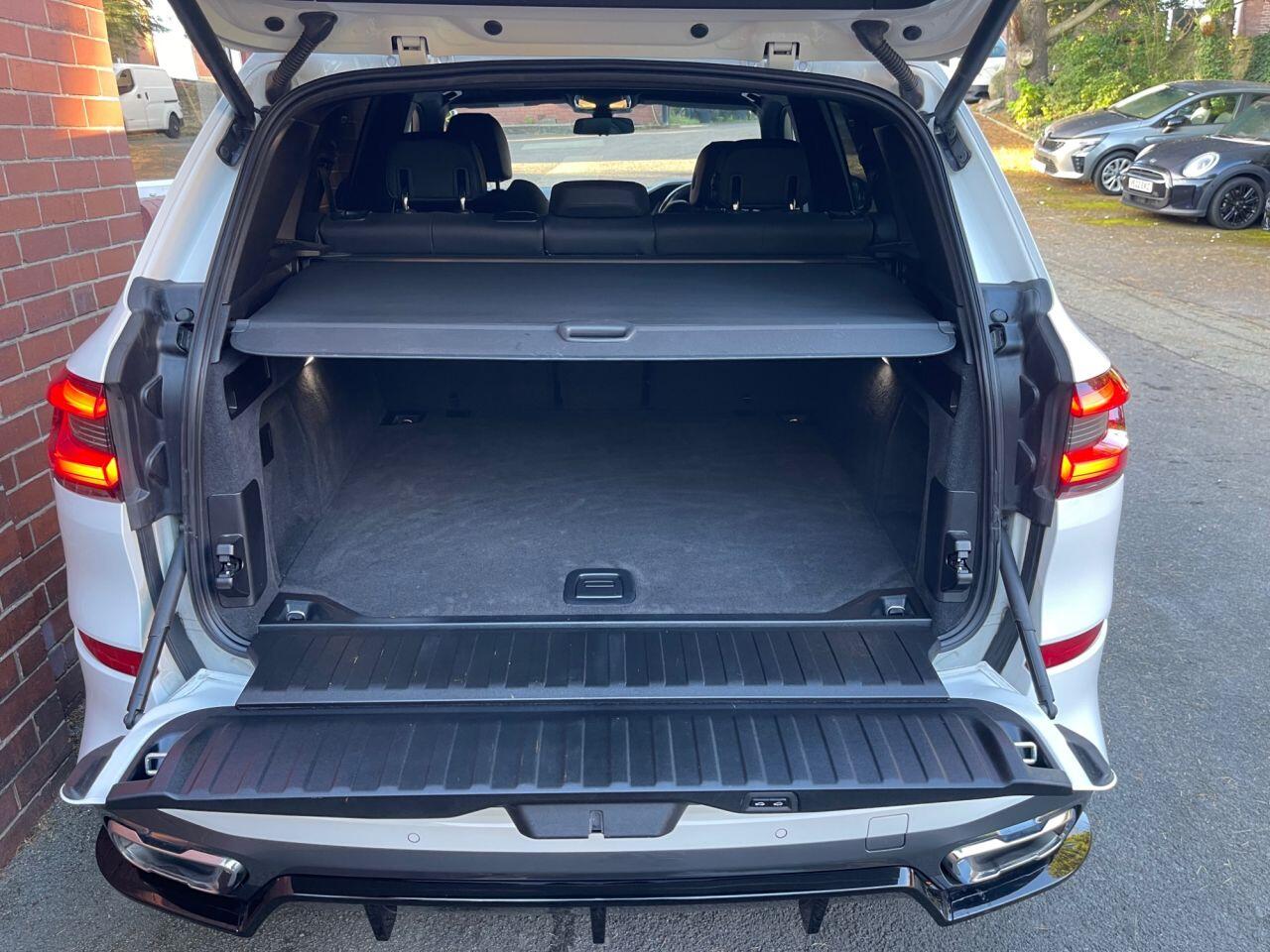 BMW X5 view 27