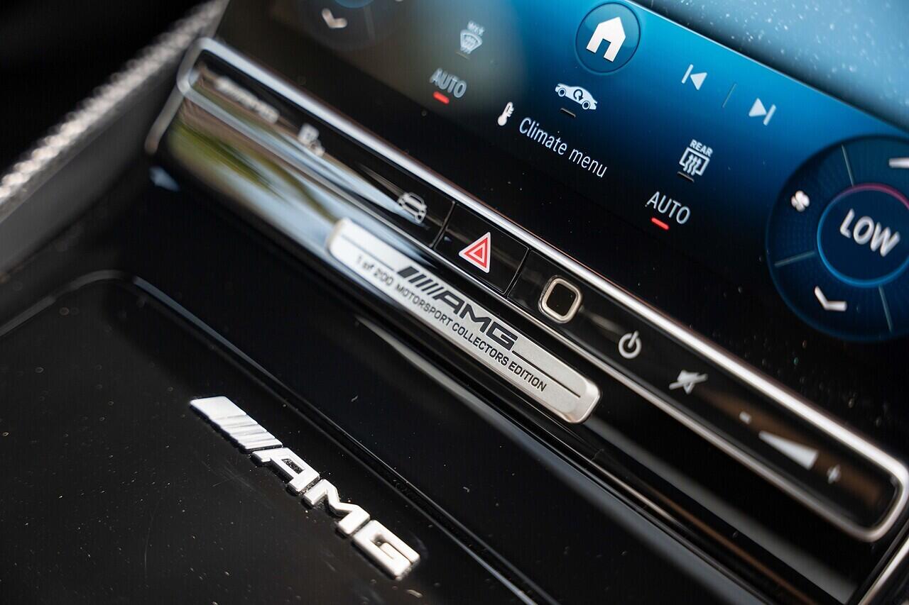 Mercedes-Benz AMG GT view 11