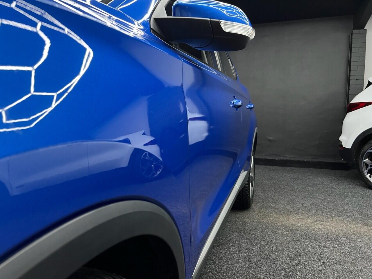 MG ZS view 24