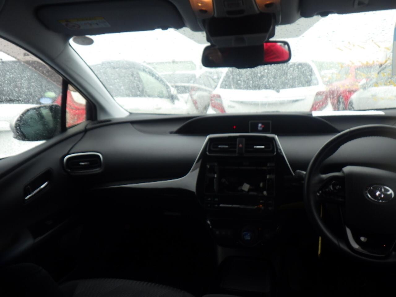 Toyota Prius view 7