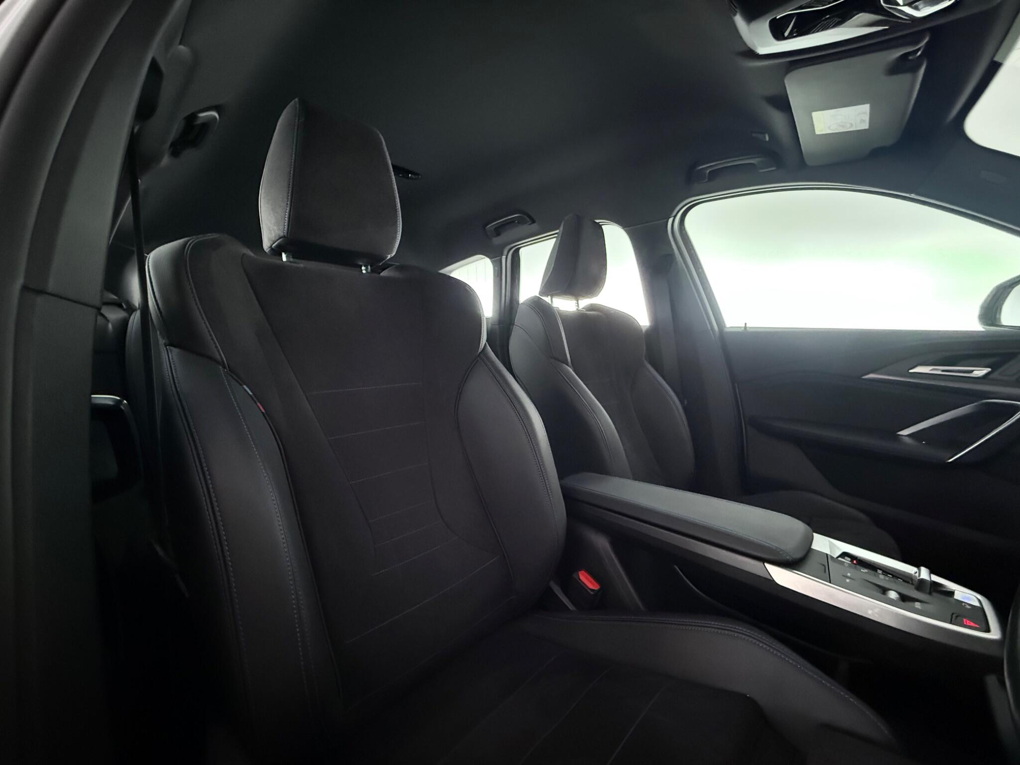 BMW Ix1 view 33