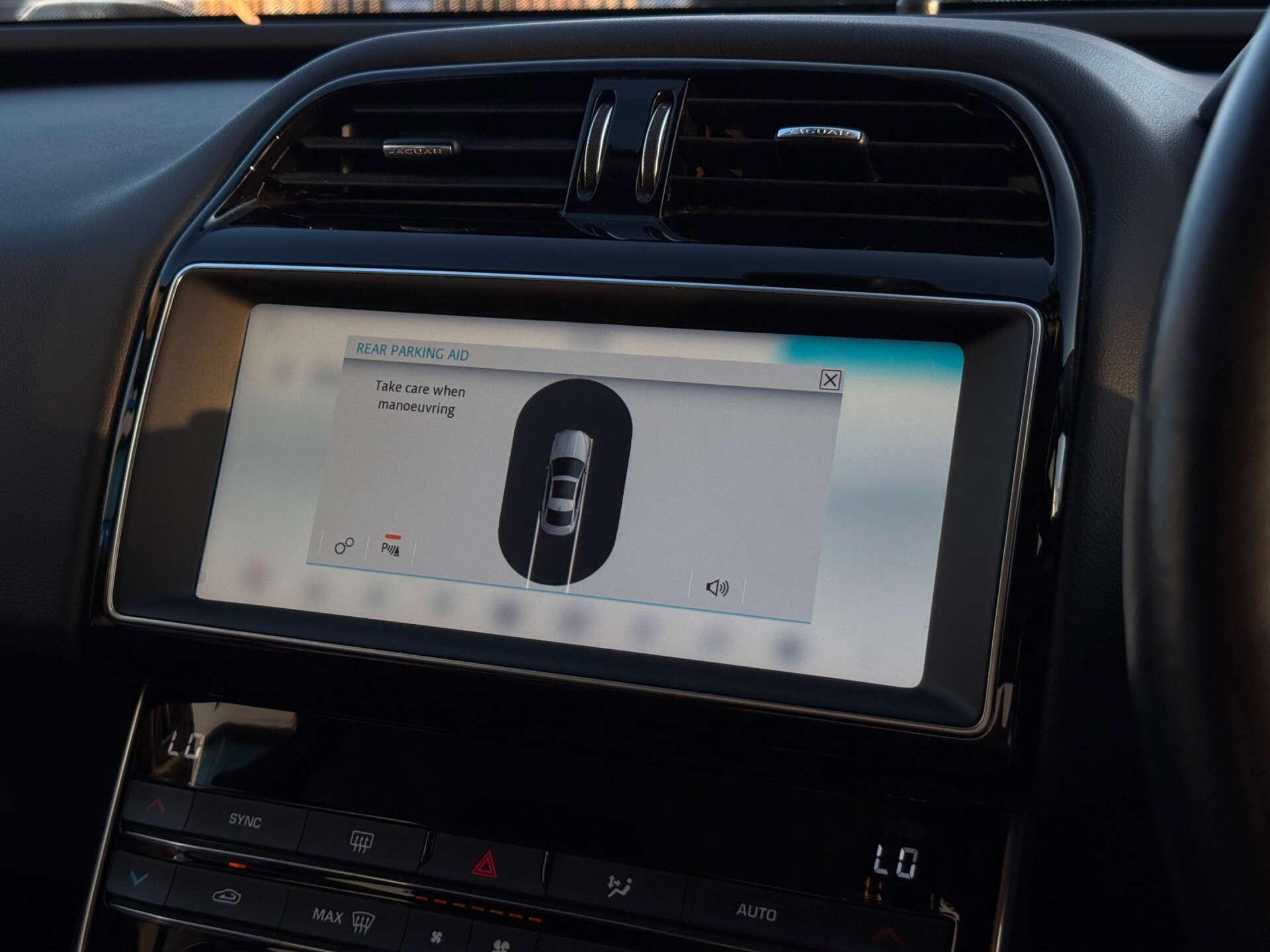 Jaguar Xe view 72