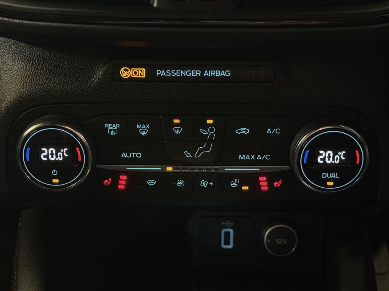 Ford Focus view 52