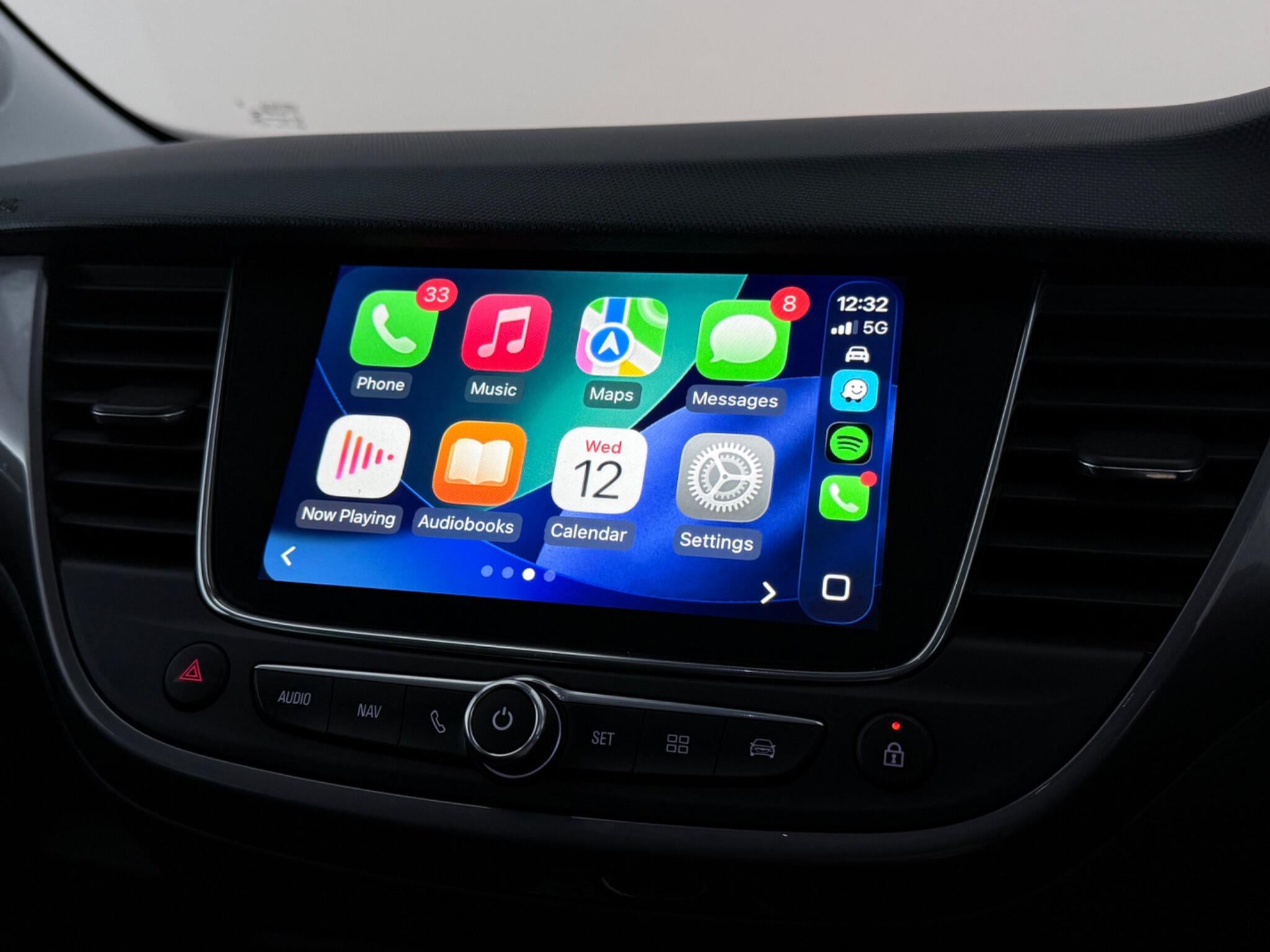 Vauxhall Crossland X view 26