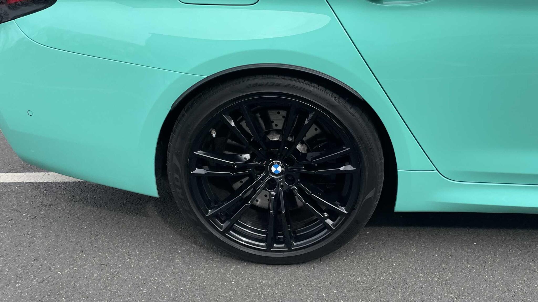 BMW M5 view 18