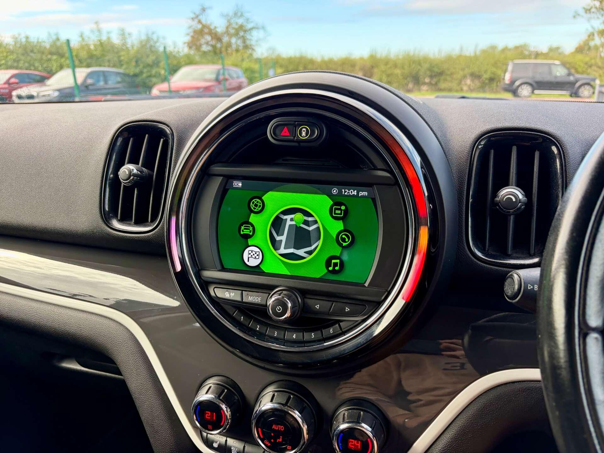 Mini Countryman view 44