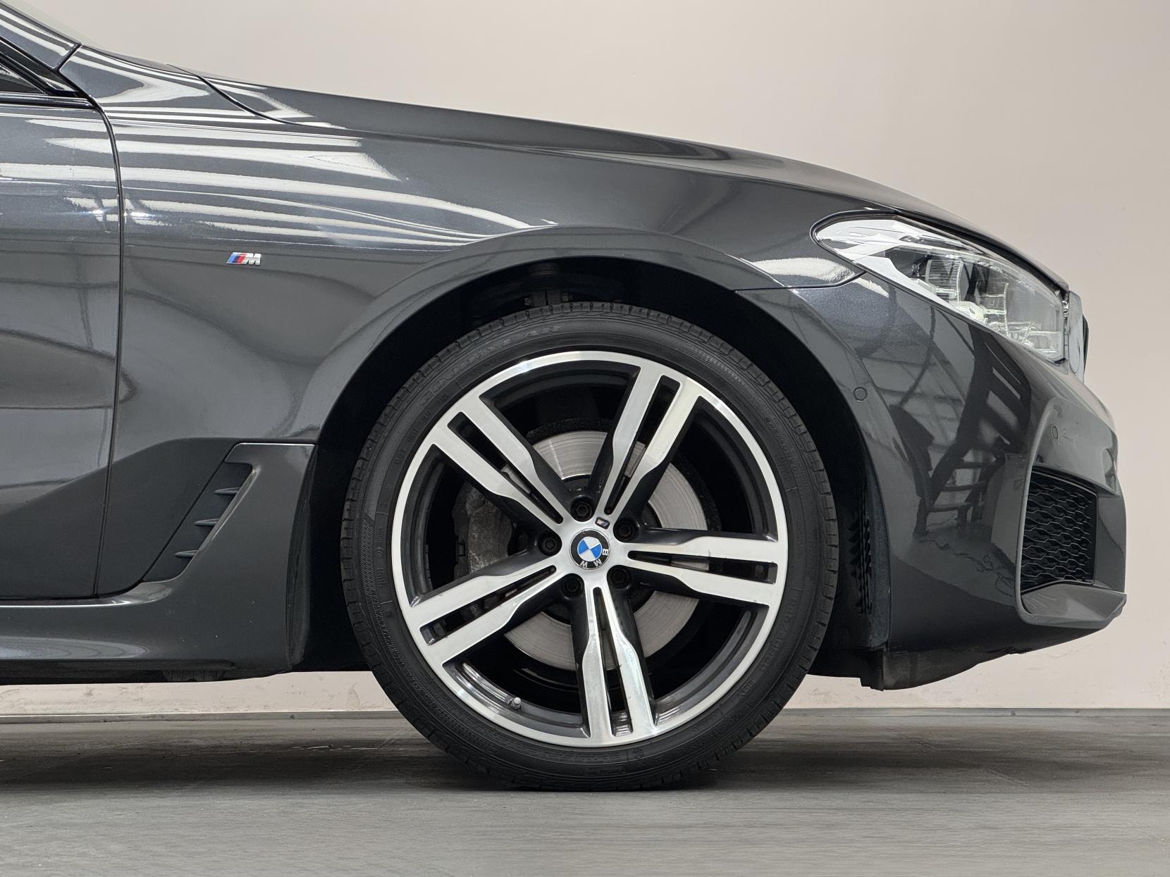 BMW 6 Series view 20