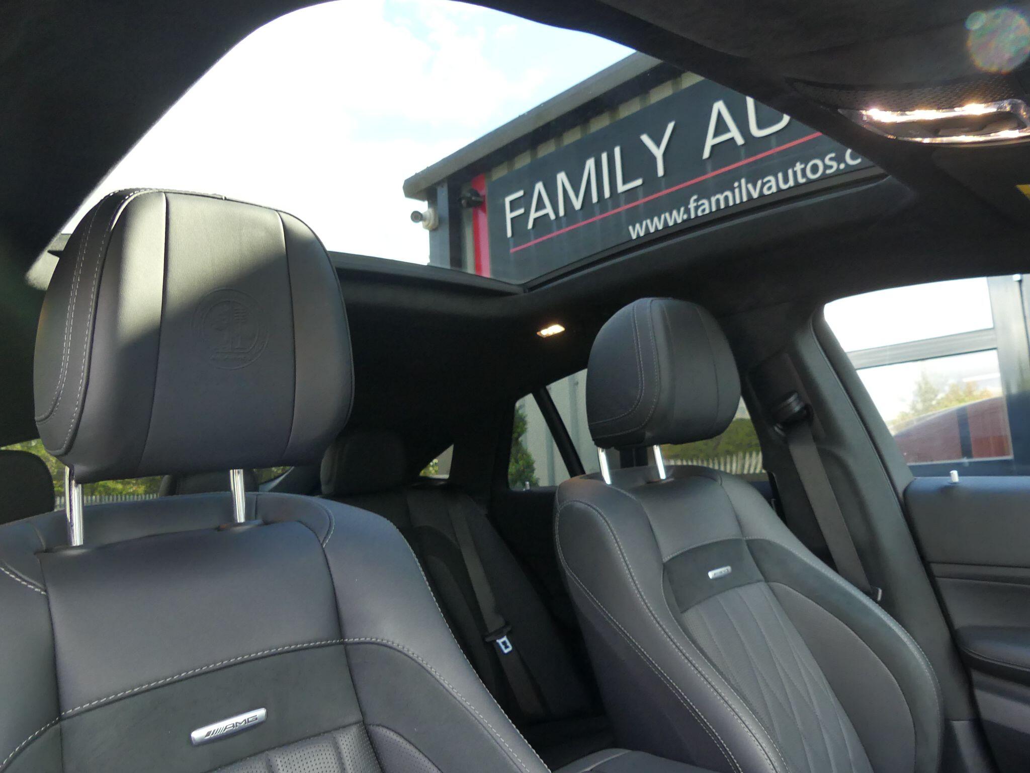 Mercedes-Benz Gle view 2
